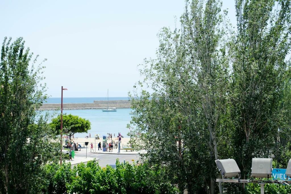 Peñíscola Primera Linea En Playa Sur. Plaza Constitucion מראה חיצוני תמונה